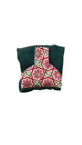 Hand towel to hang on a kitchen or AGA rail. Fastened with a magnetic popper