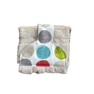 Hand towel to hang on a kitchen or AGA rail. Fastened with a magnetic popper. Towel light beige.